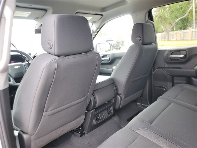 New 2026 Chevrolet Silverado 1500 Custom w/ LPO, Dark Essentials Package image 13