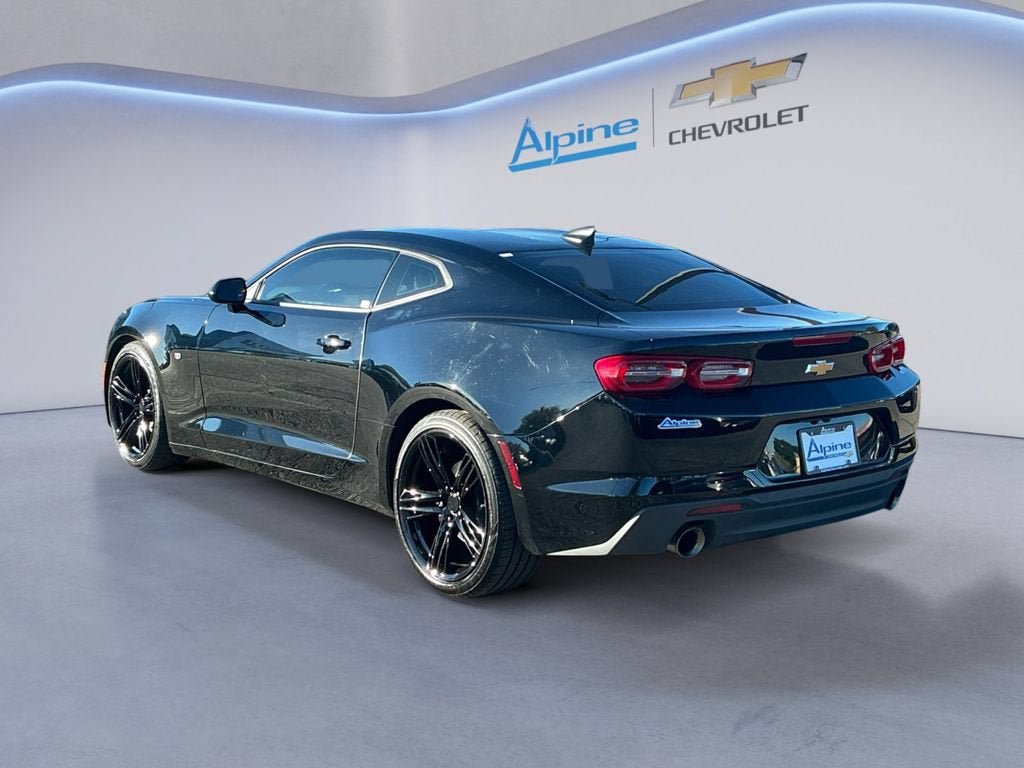 Certified 2023 Chevrolet Camaro LT RWD image 3