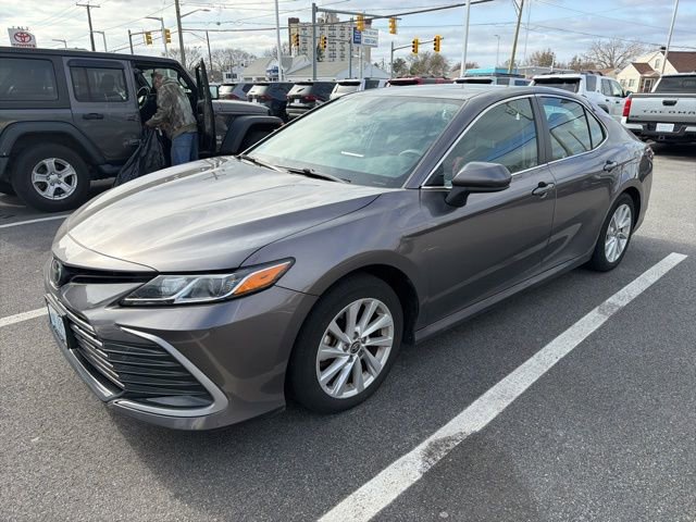 Used 2023 Toyota Camry LE AWD/4WD image 1