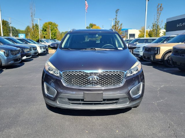 Used 2016 Kia Sorento FWD image 2