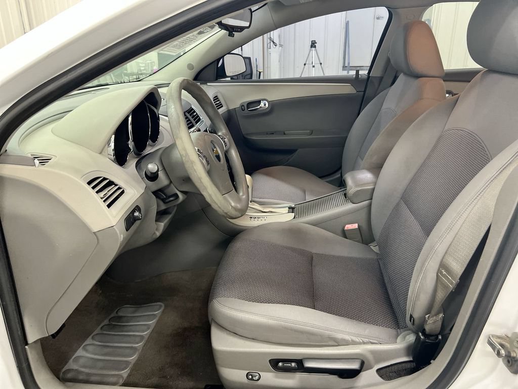 Used 2011 Chevrolet Malibu LT w/ Power Convenience Package FWD image 18