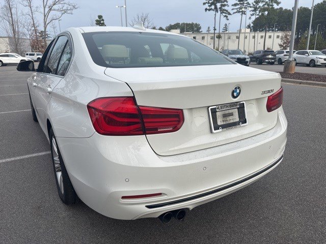 Used 2017 BMW 330i Sedan image 14