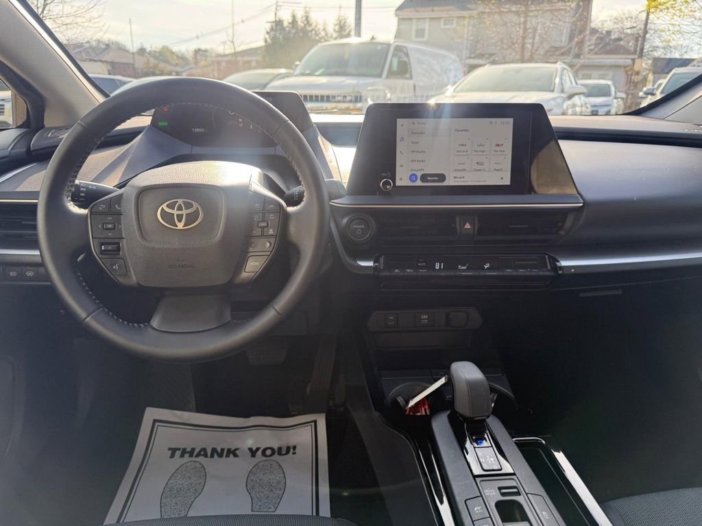 Used 2025 Toyota Prius LE image 24