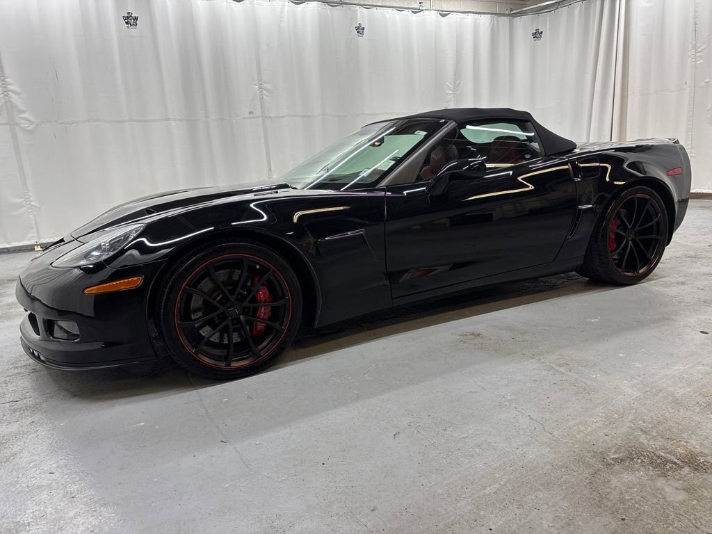Used 2013 Chevrolet Corvette 427 w/ 1SB Preferred Equipment Group image 1