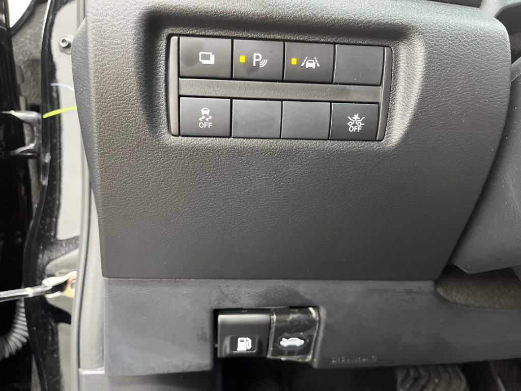Used 2025 Nissan Versa S w/ Trunk Package FWD image 24