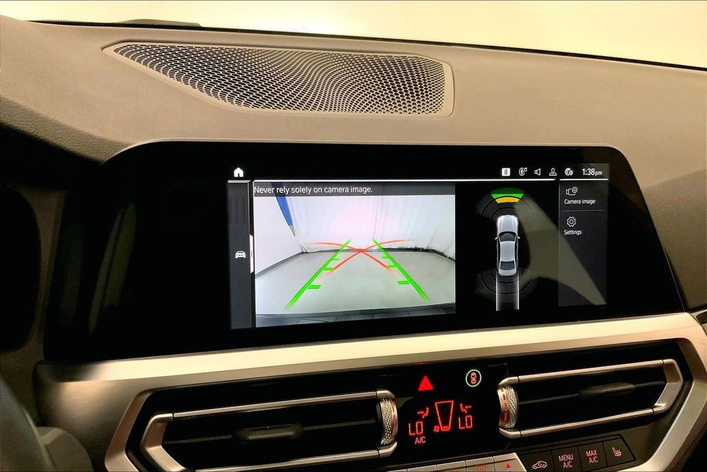 Used 2022 BMW 330i xDrive Sedan w/ Premium Package AWD/4WD image 17