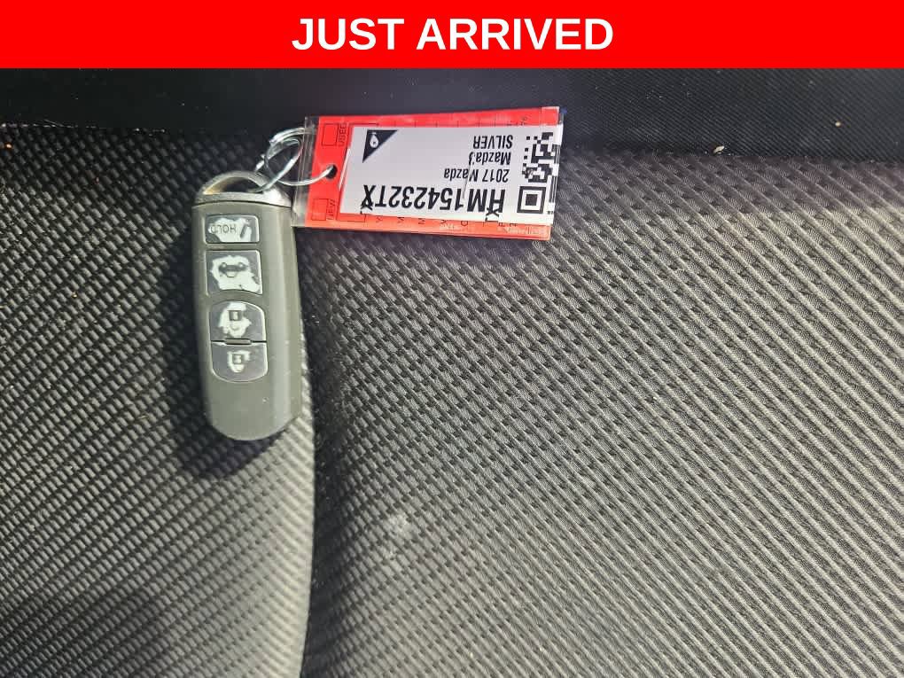 Used 2017 MAZDA MAZDA3 Sport FWD image 20