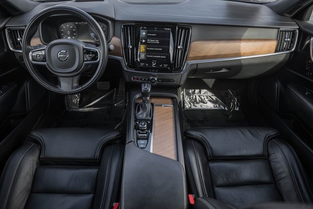 Used 2020 Volvo S90 T6 Inscription image 21