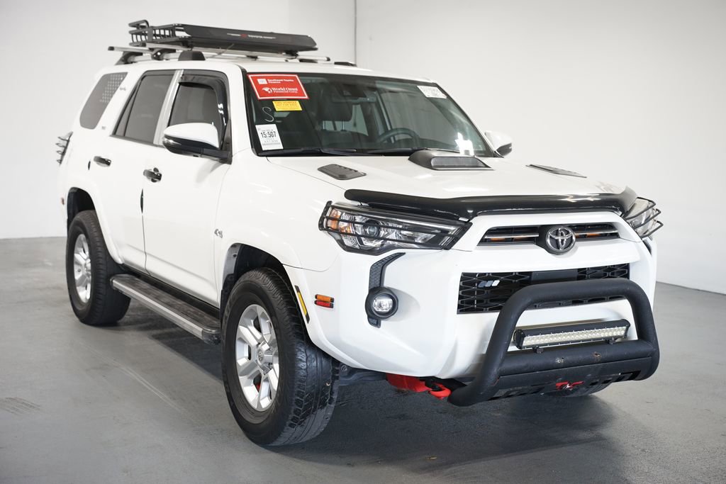 Used 2021 Toyota 4Runner SR5 Premium image 3