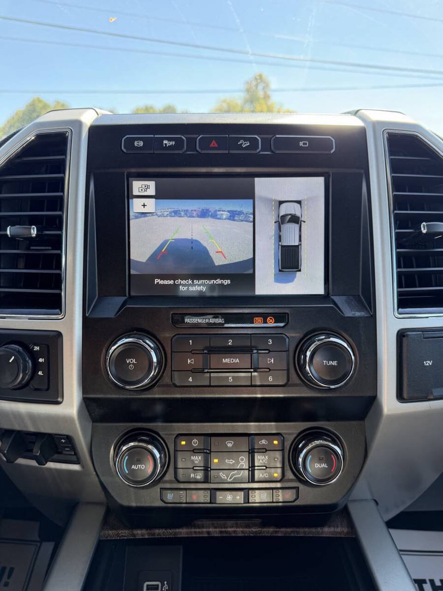Used 2019 Ford F350 Lariat w/ Lariat Ultimate Package AWD/4WD image 13