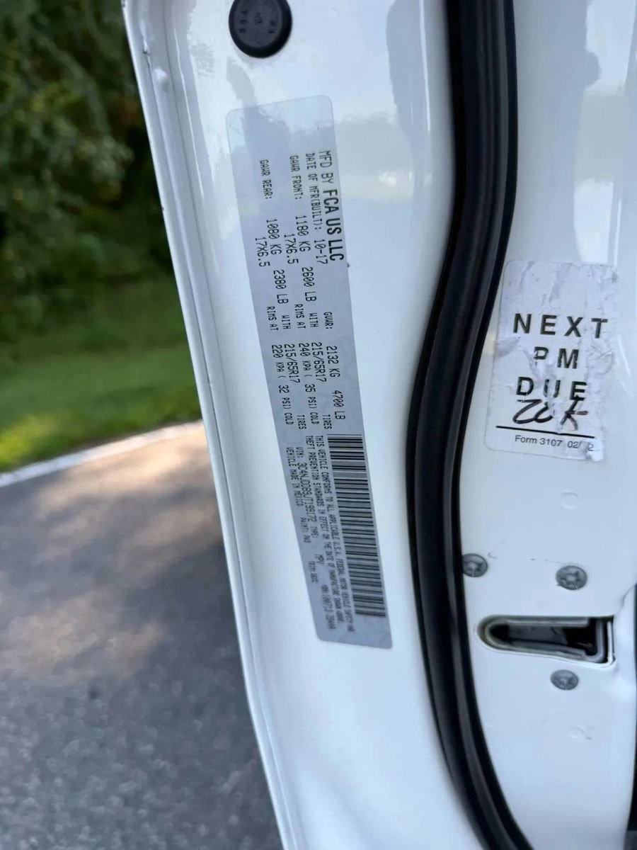 Used 2018 Jeep Compass Trailhawk AWD/4WD image 36