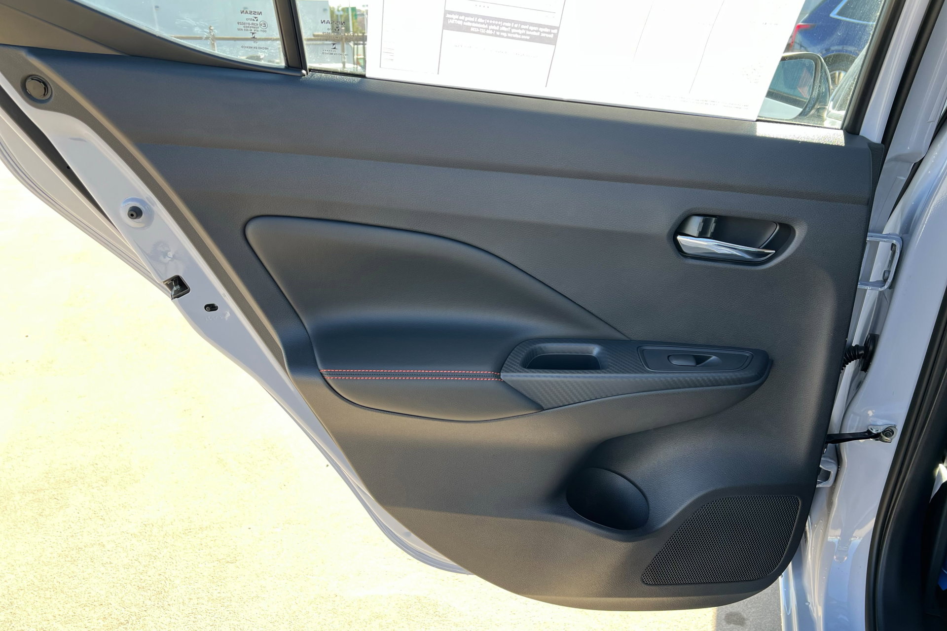 New 2025 Nissan Versa SR w/ Trunk Package image 18