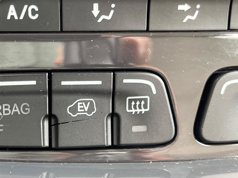 Used 2013 Ford C-MAX Energi SEL FWD image 77