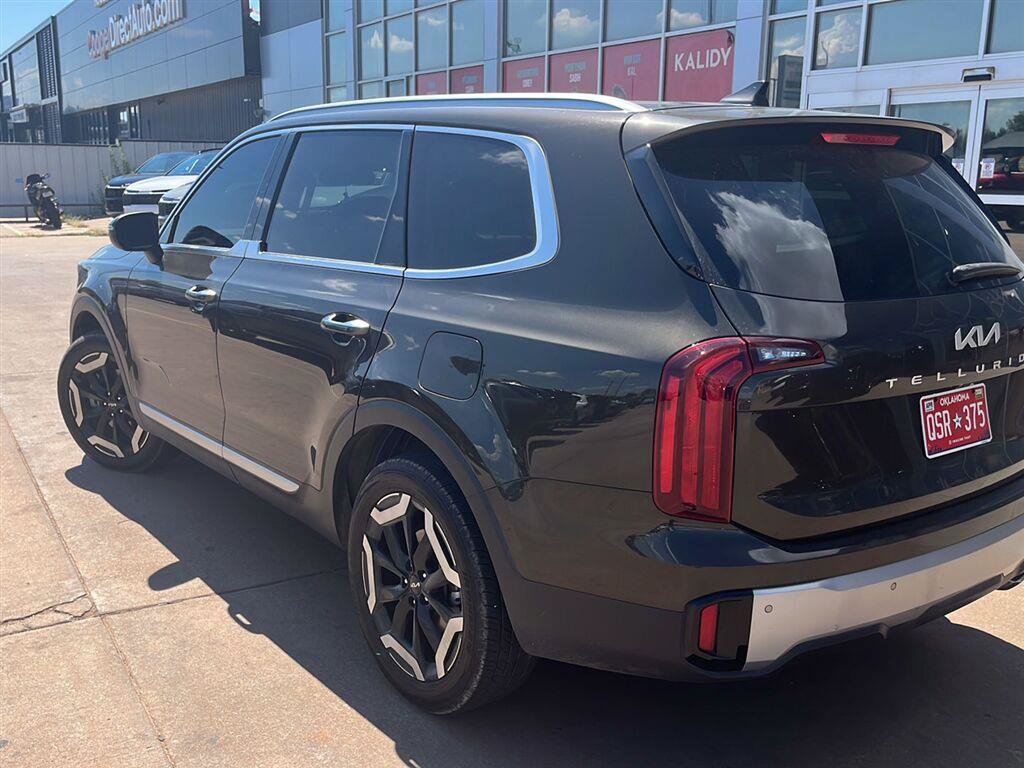 Used 2023 Kia Telluride S FWD image 11