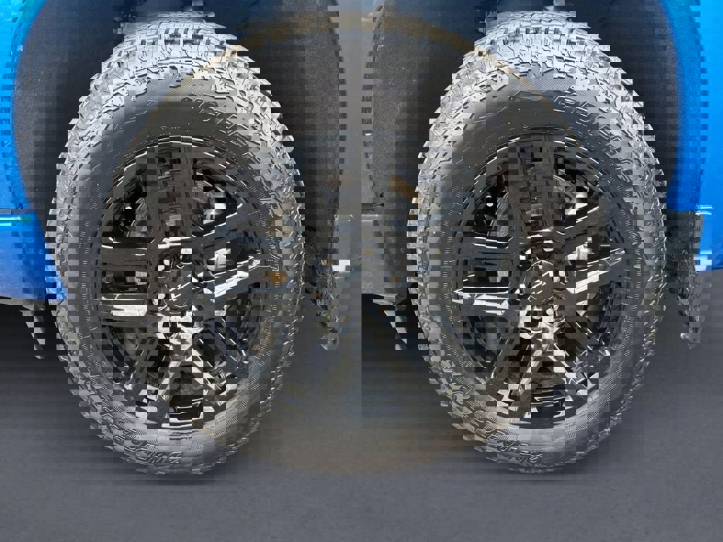 Used 2024 Chevrolet Silverado 1500 RST image 9