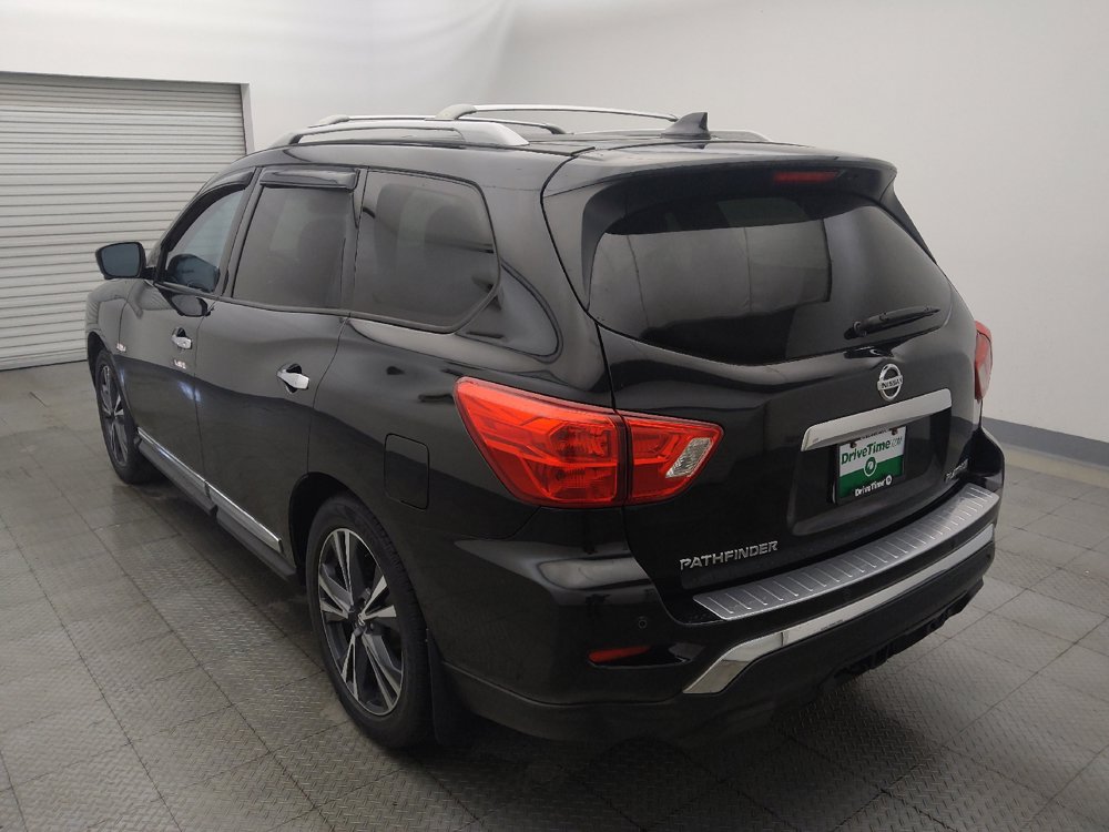 Used 2020 Nissan Pathfinder Platinum FWD image 5