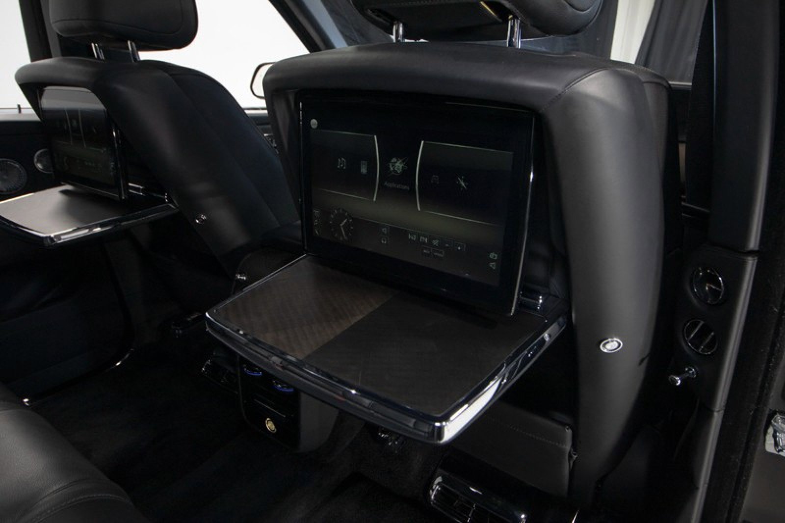 Used 2019 Rolls-Royce Cullinan image 68