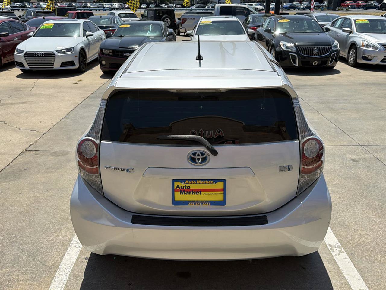 Used 2012 Toyota Prius C Two FWD image 6