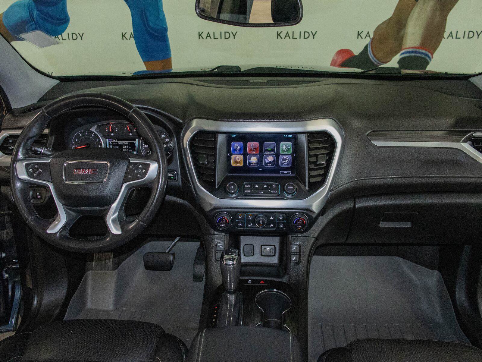 Used 2019 GMC Acadia SLT AWD/4WD image 3