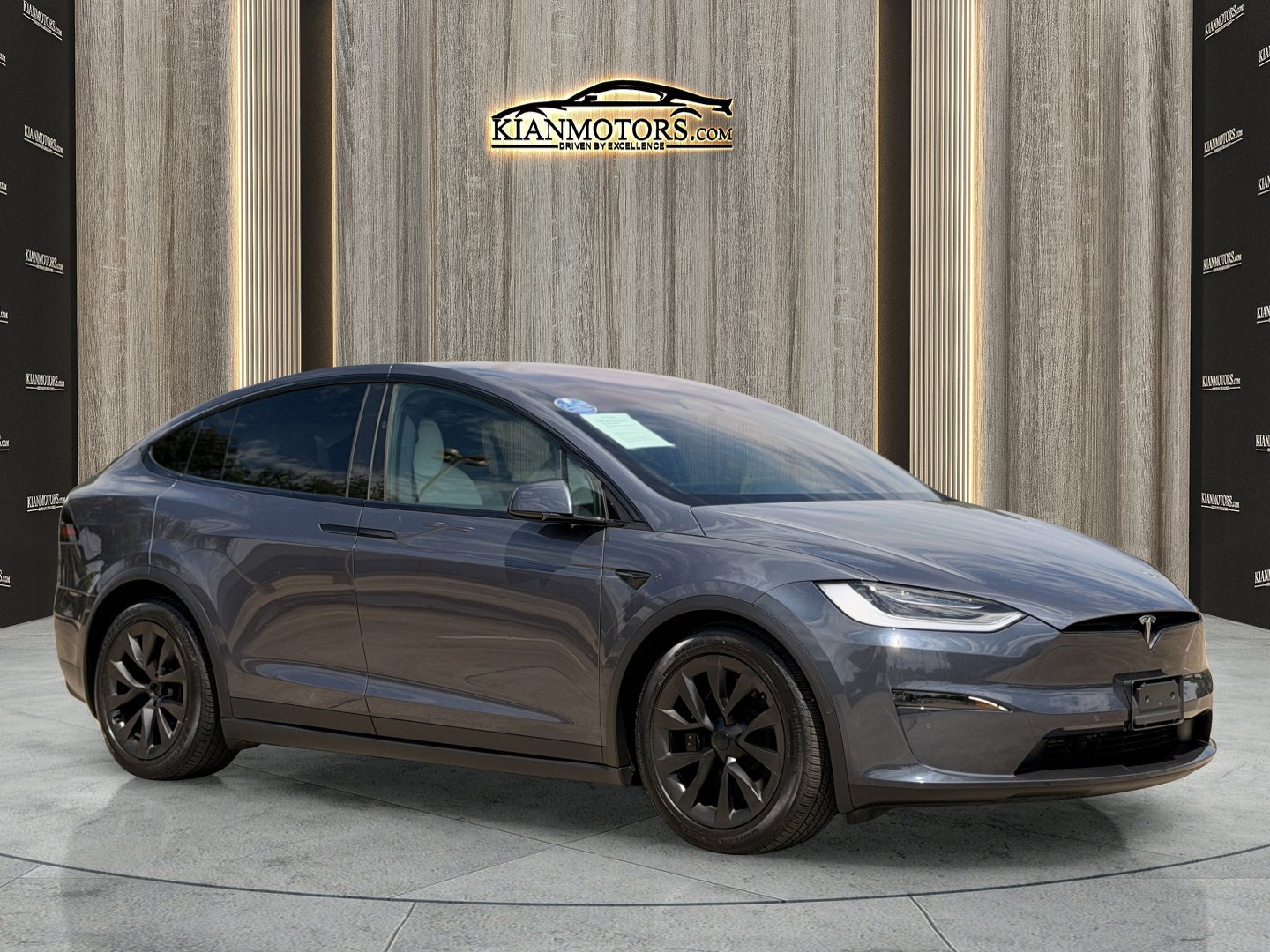Used 2023 Tesla Model X AWD/4WD image 2