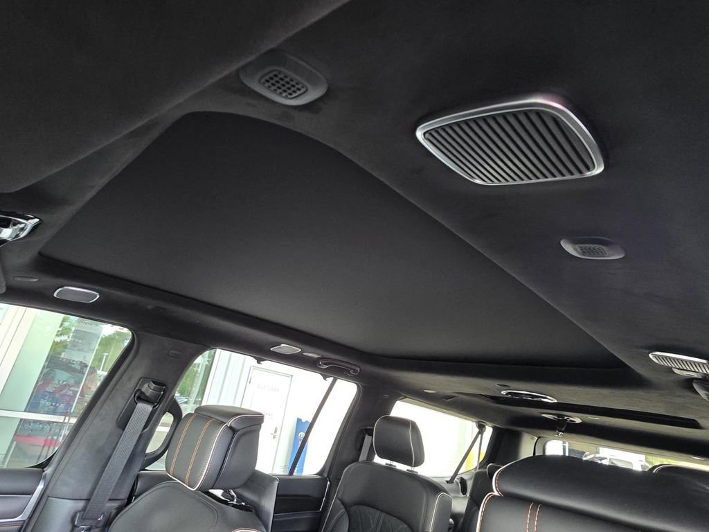 New 2026 Jeep Grand Wagoneer L Summit AWD/4WD image 8
