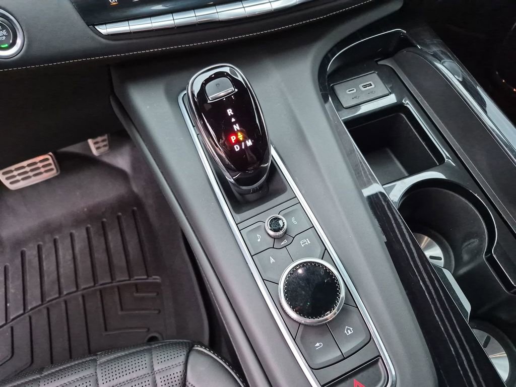 Used 2023 Cadillac Escalade V w/ Heavy-Duty Trailer Package image 32