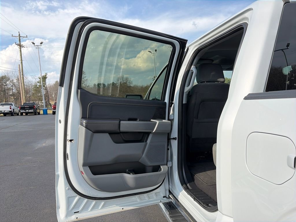 Used 2025 Ford F150 XLT w/ Equipment Group 301A Standard image 20