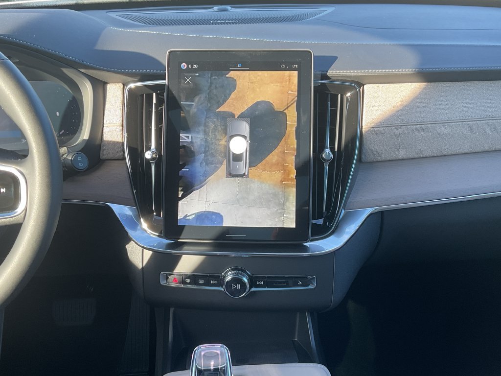New 2027 Volvo XC90 B6 Plus AWD/4WD image 26