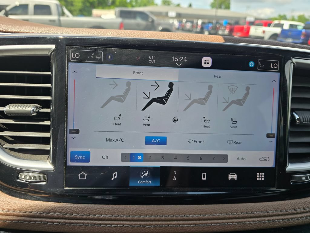 Used 2021 Chrysler Pacifica Limited w/ Premium & Safety Sphere Group FWD image 19