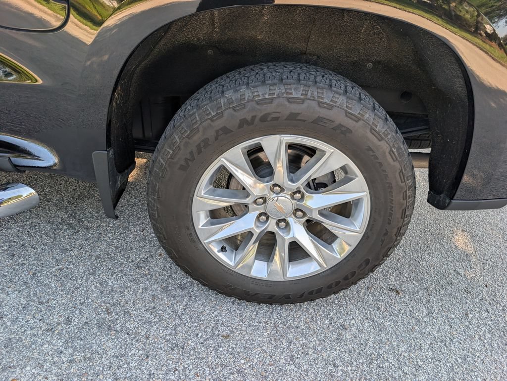 Used 2022 Chevrolet Silverado 1500 LTZ AWD/4WD image 14
