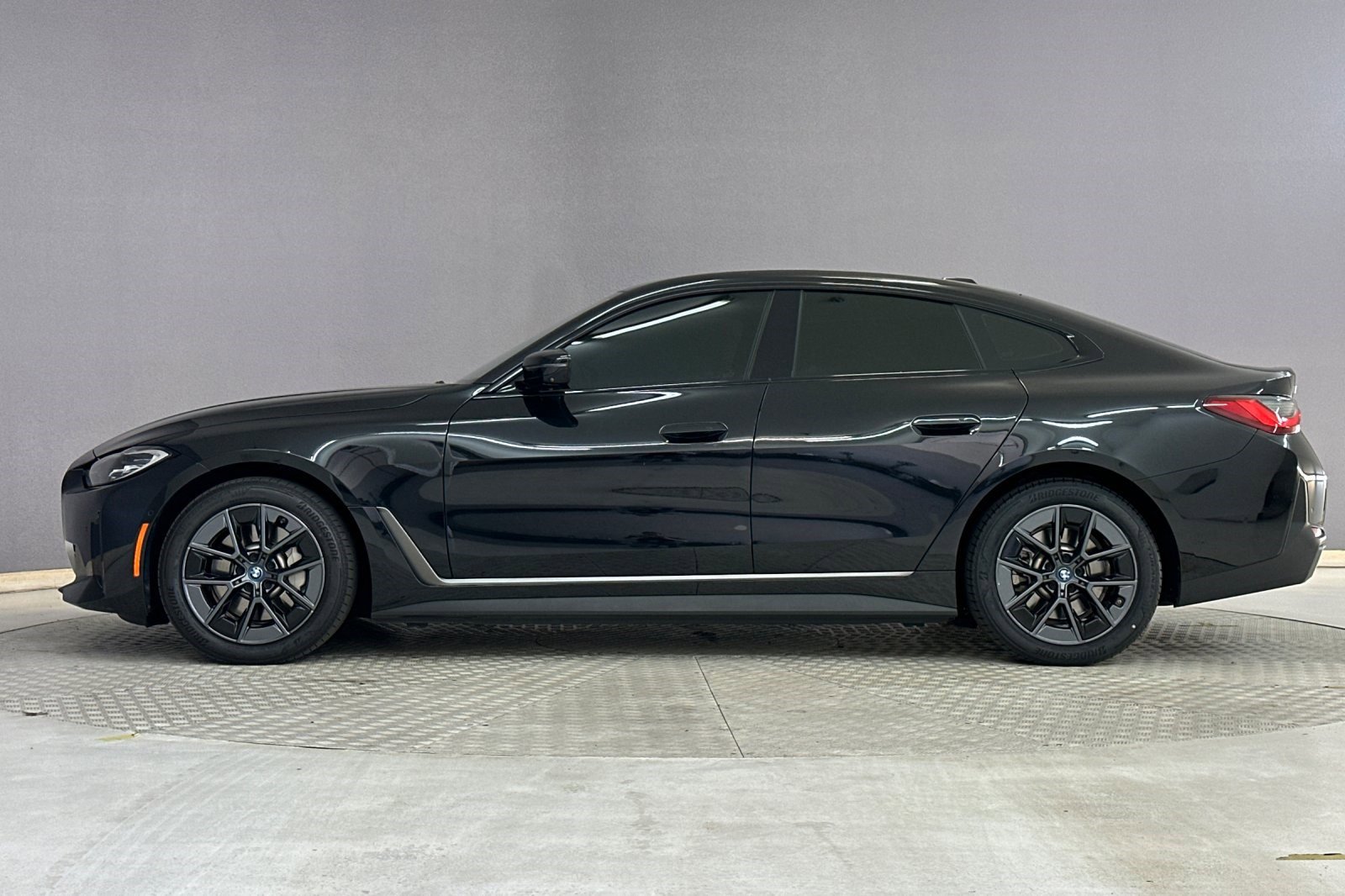 Certified 2023 BMW i4 eDrive35 RWD image 2