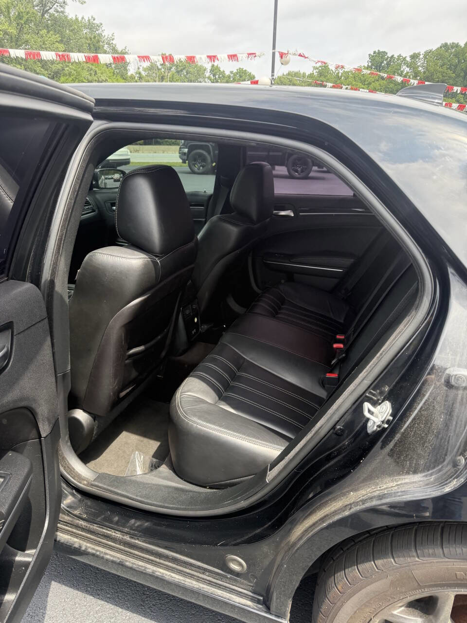 Used 2018 Chrysler 300 S w/ 300S Premium Group image 11