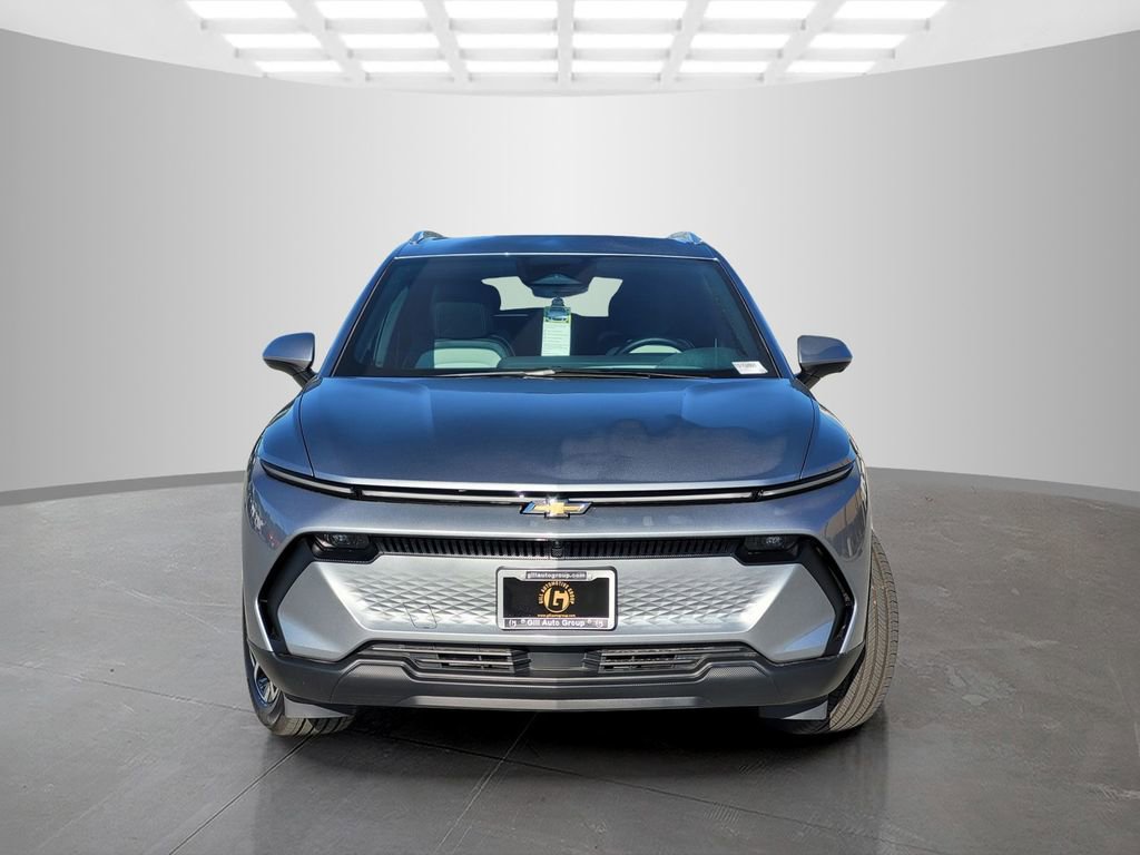 New 2026 Chevrolet Equinox EV LT image 2