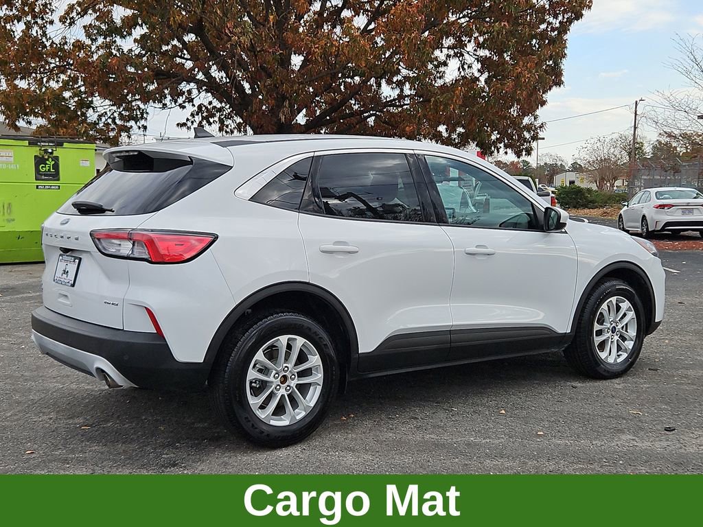 Used 2021 Ford Escape SE image 7