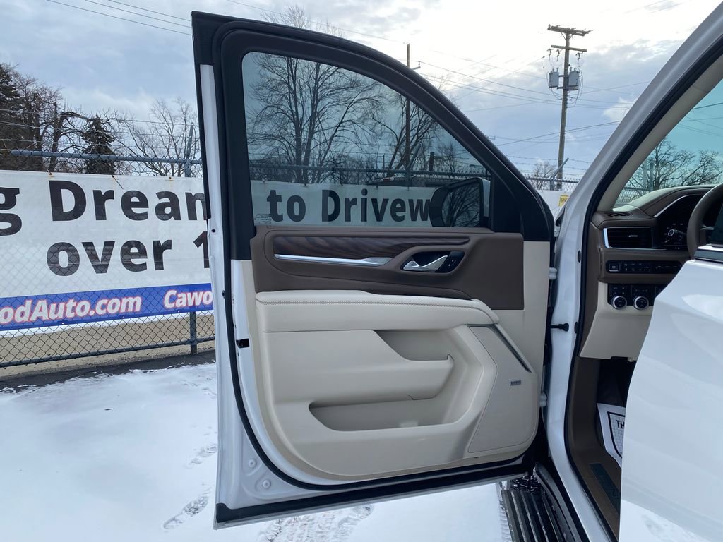 Used 2024 GMC Yukon XL Denali image 15