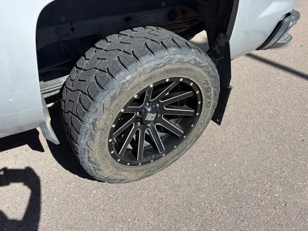 Used 2017 Chevrolet Silverado 1500 LT w/ All Star Edition AWD/4WD image 11