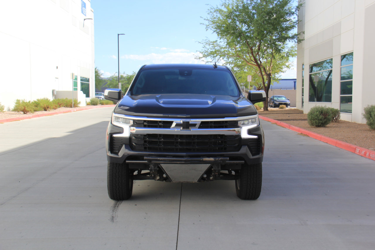 Used 2024 Chevrolet Silverado 1500 LT image 2