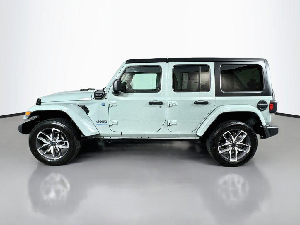 Used 2024 Jeep Wrangler Unlimited AWD/4WD image 10
