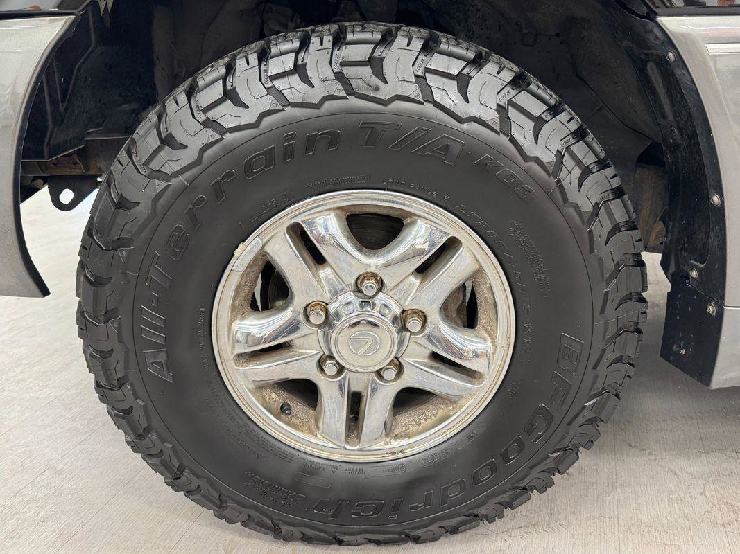 Used 2001 Lexus LX 470 4WD image 34