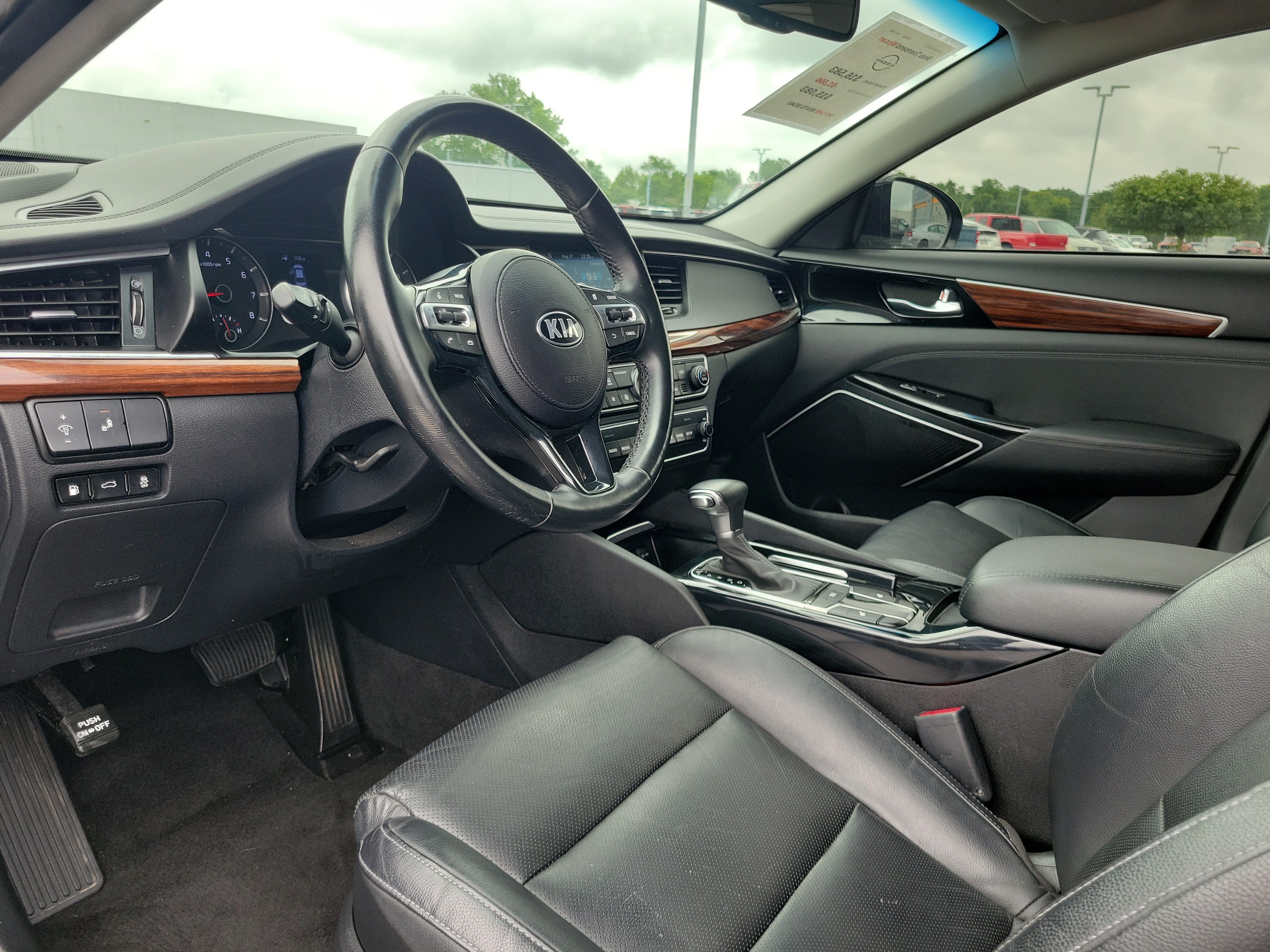 Used 2019 Kia Cadenza Premium FWD image 19