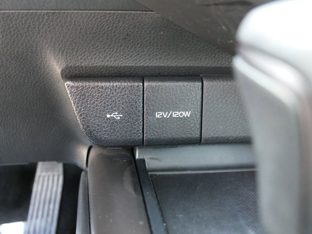 Used 2022 Toyota Camry SE w/ Convenience Package FWD image 21