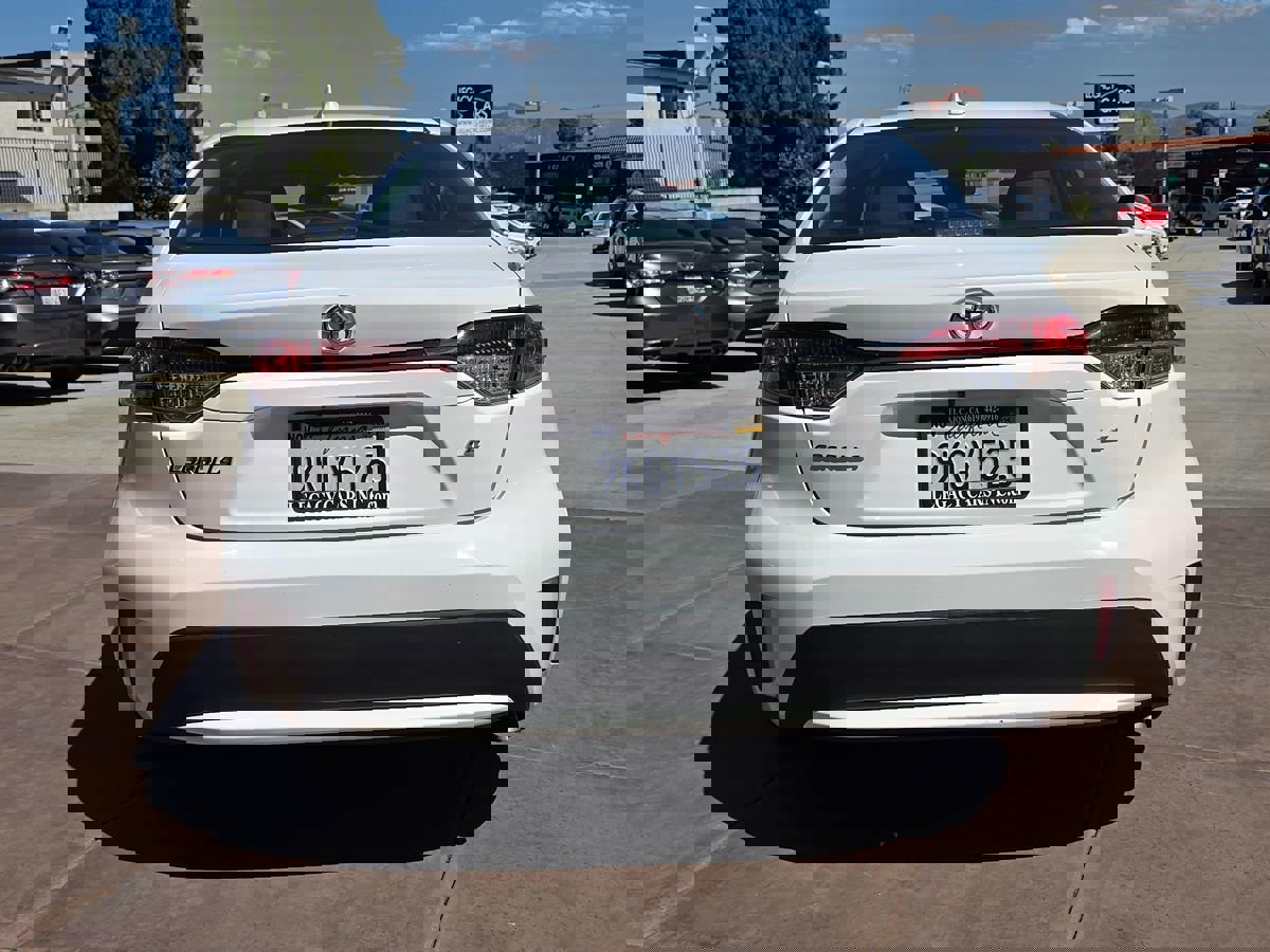 Used 2022 Toyota Corolla LE image 12