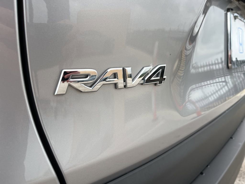Used 2023 Toyota RAV4 XLE w/ Convenience Package FWD image 8