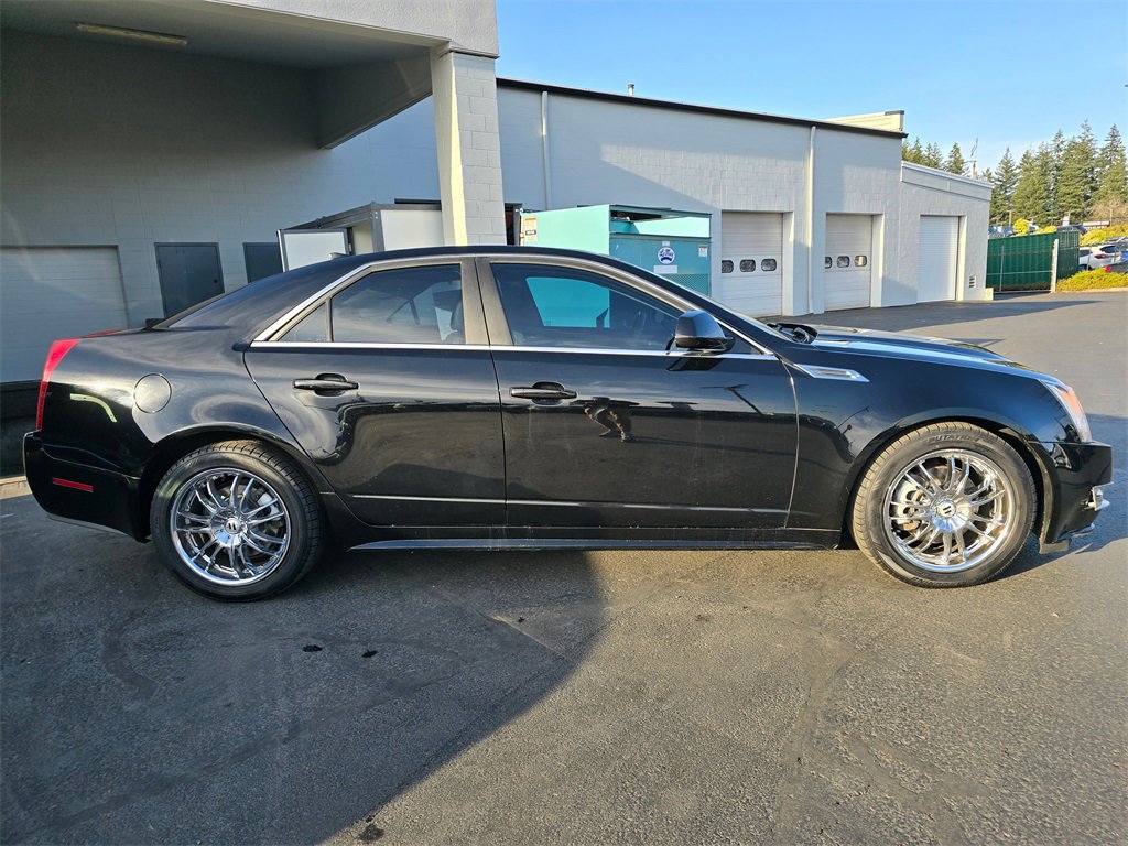 Used 2010 Cadillac CTS Premium image 4