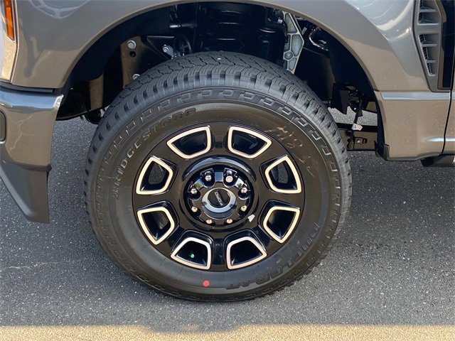 New 2026 Ford F350 Platinum image 5