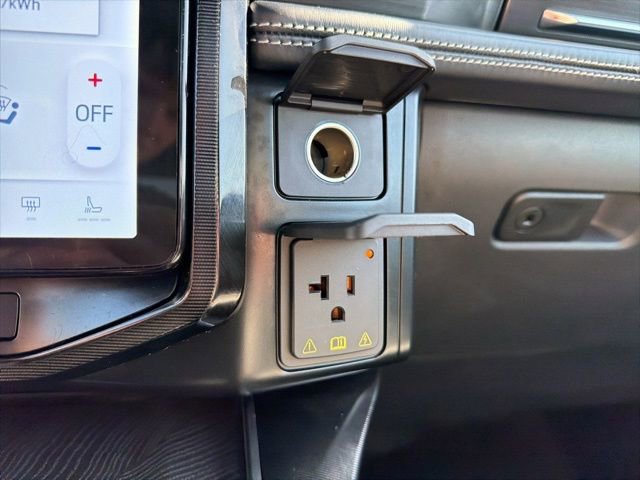 Used 2023 Ford F150 Lightning Platinum AWD/4WD image 48