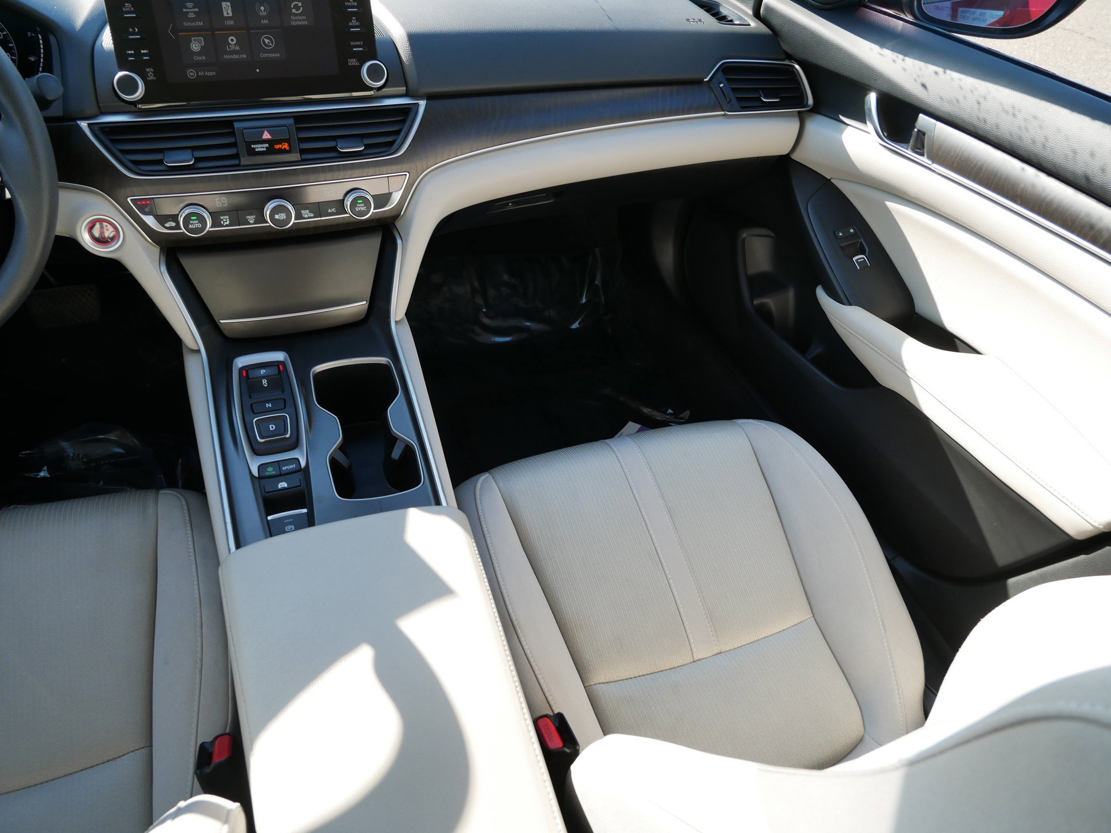 Certified 2021 Honda Accord EX image 11