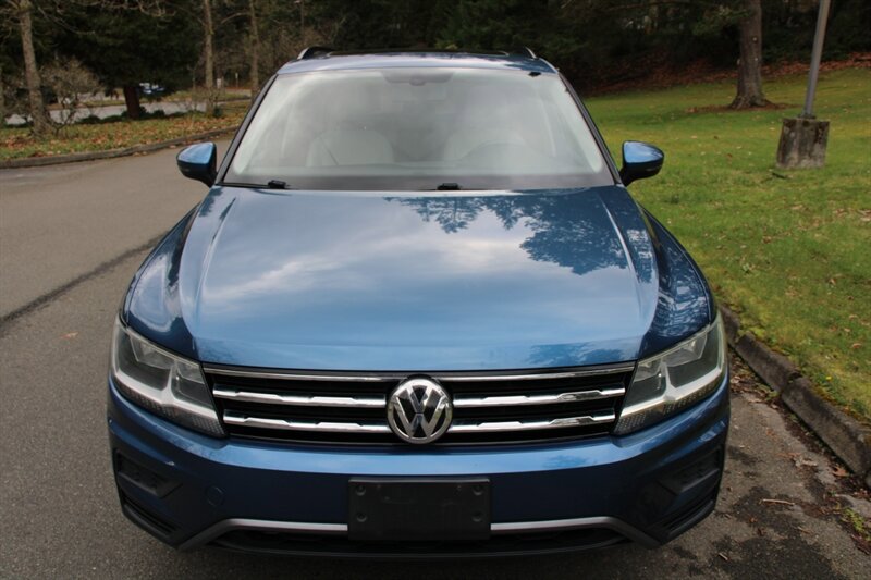 Used 2020 Volkswagen Tiguan SE w/ Panoramic Sunroof Package image 12