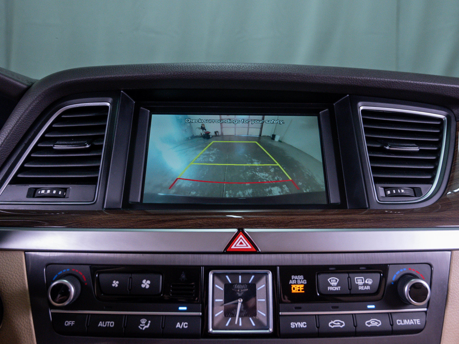 Used 2018 Genesis G80 3.8 RWD image 25