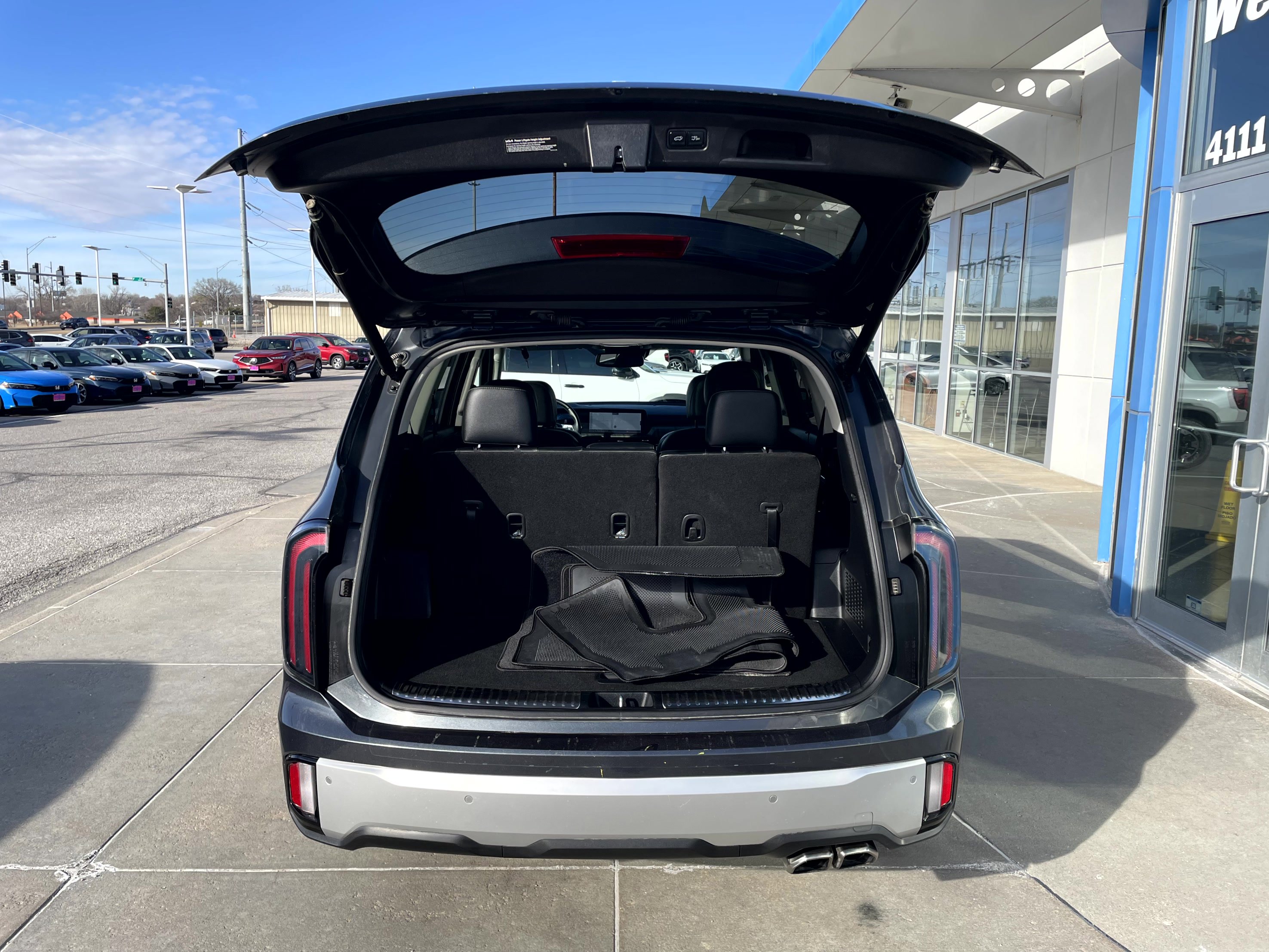 Used 2024 Kia Telluride SX AWD/4WD image 8